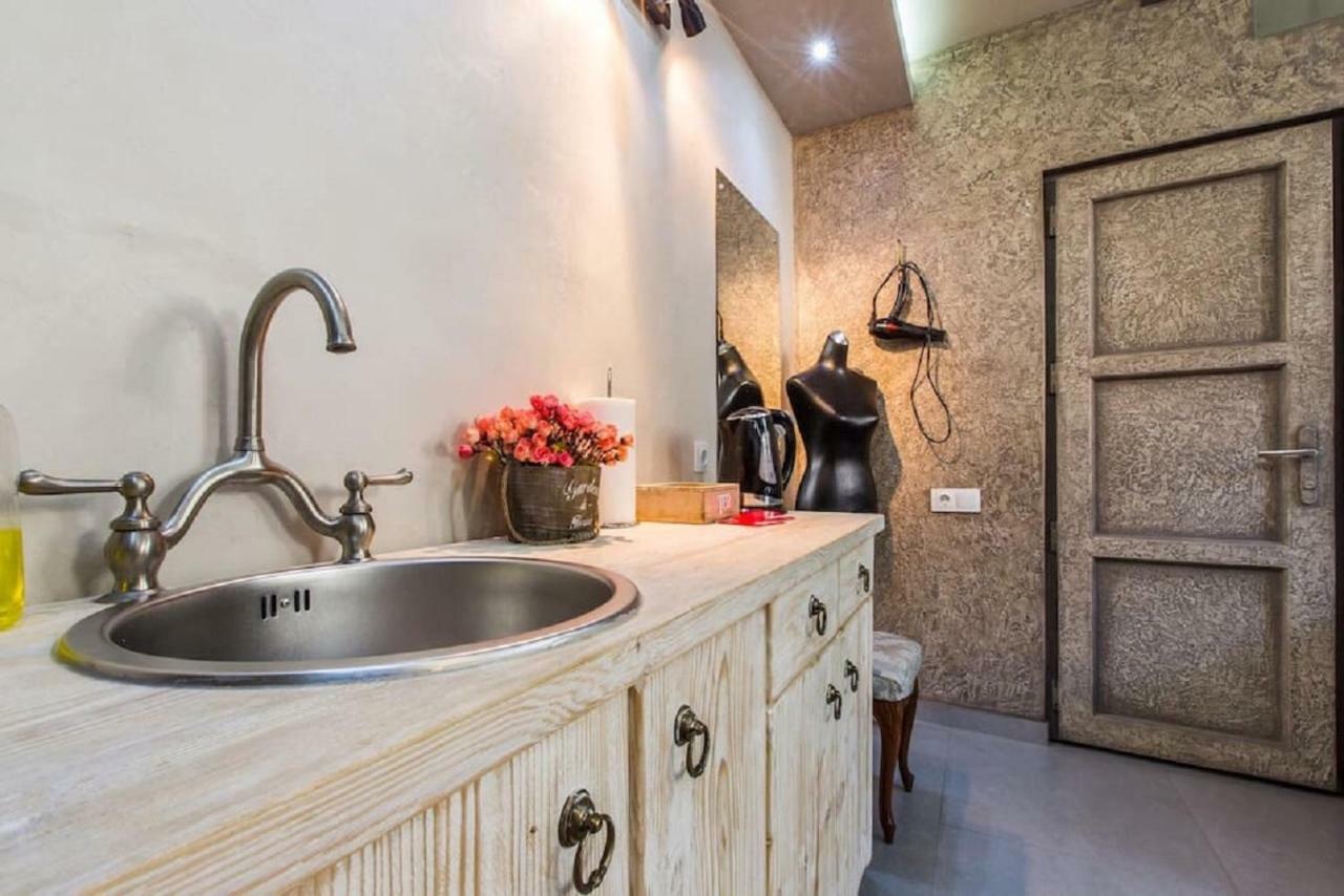 Nice Room Duplex Τυφλίδα Εξωτερικό φωτογραφία